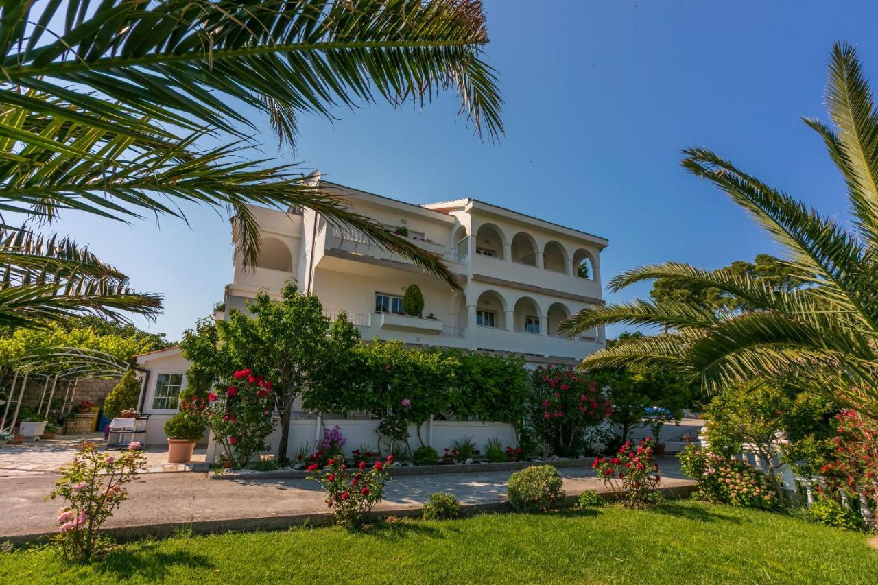 Apartments Vila Antula Banjol Exterior photo