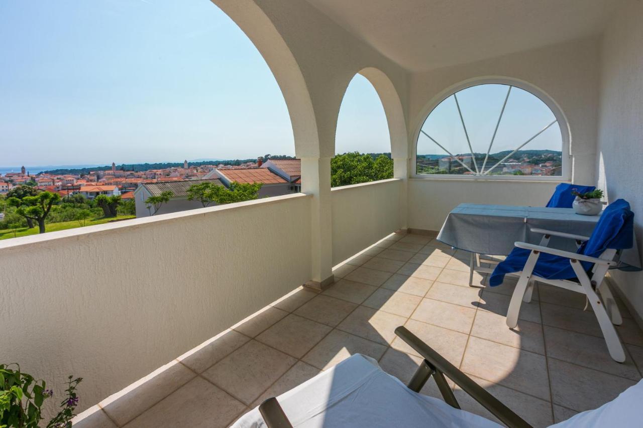 Apartments Vila Antula Banjol Exterior photo