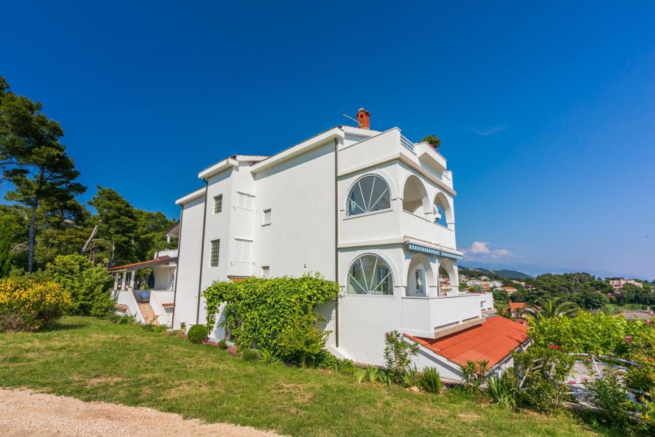 Apartments Vila Antula Banjol Exterior photo