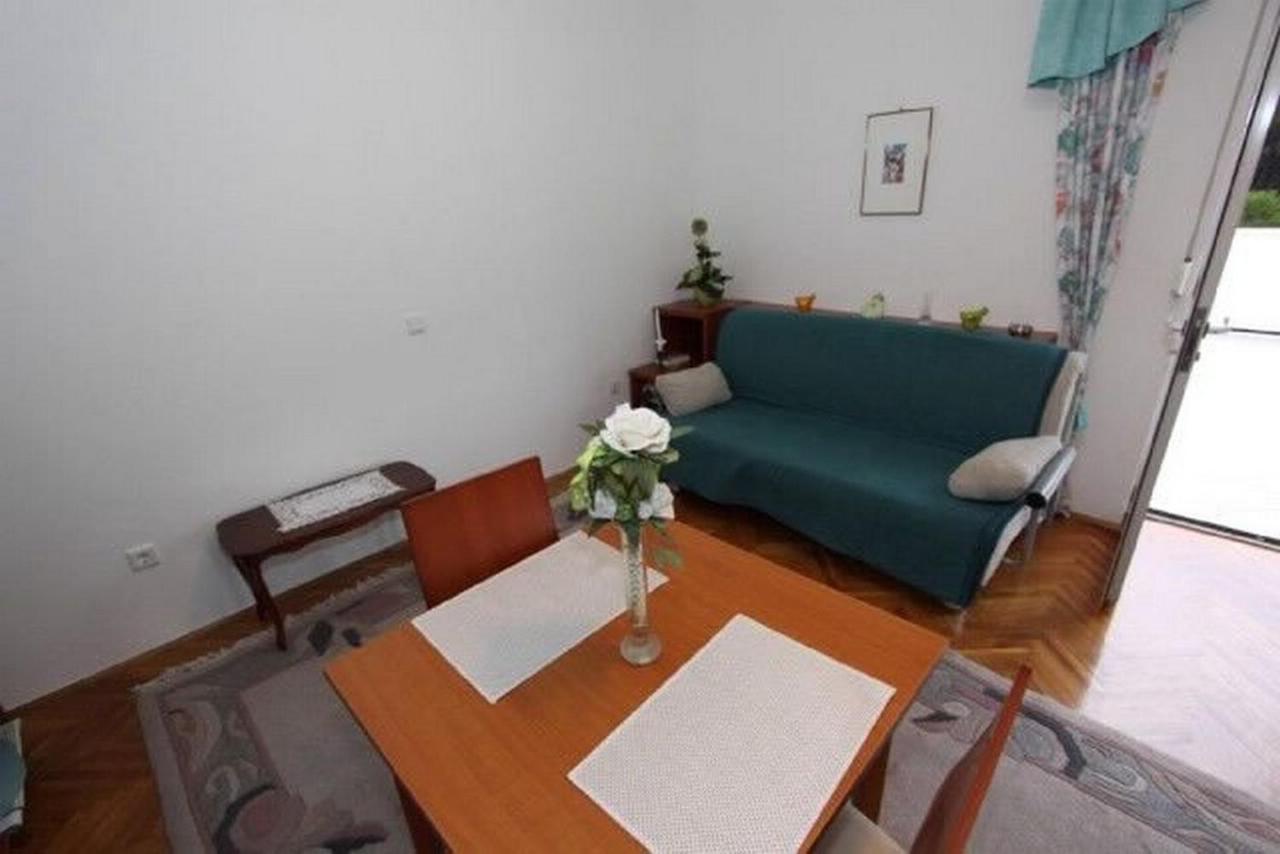 Apartments Vila Antula Banjol Exterior photo