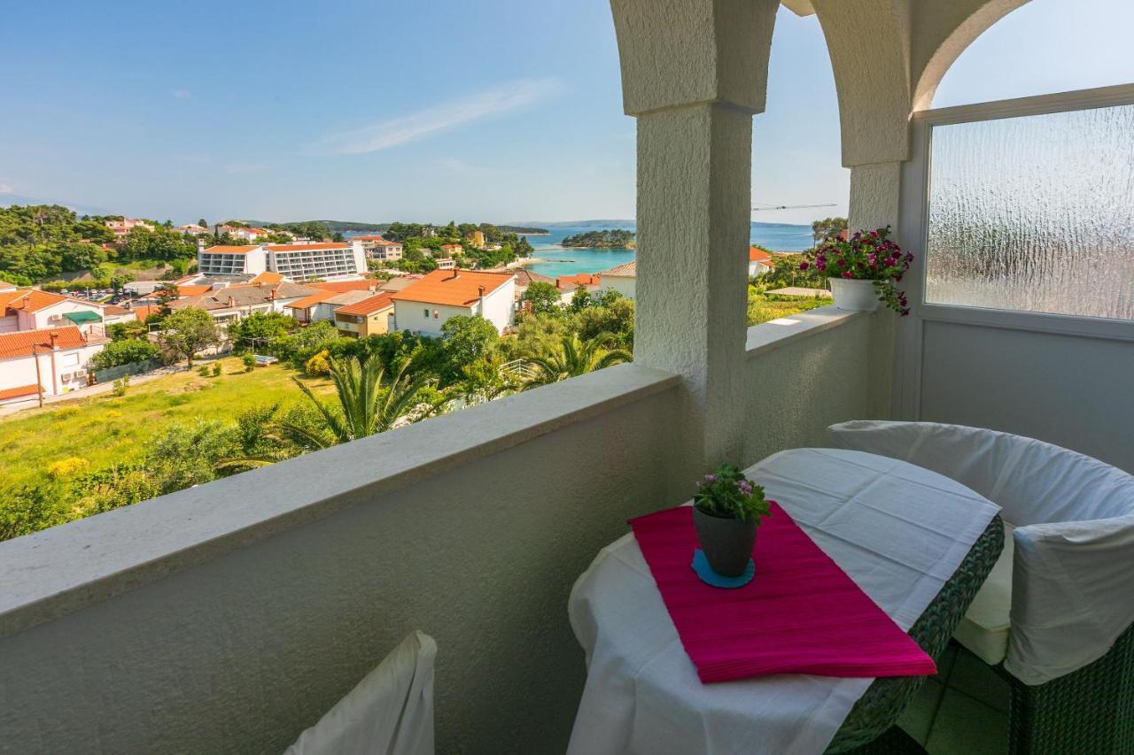 Apartments Vila Antula Banjol Exterior photo