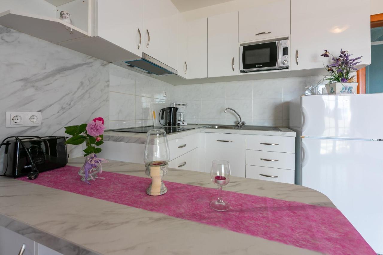 Apartments Vila Antula Banjol Exterior photo